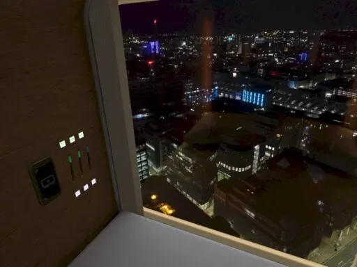 カプセル睡眠部屋