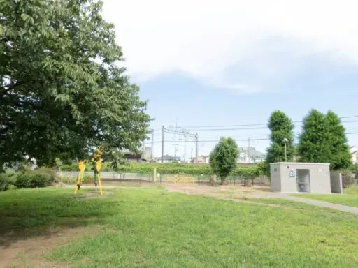 西つつじヶ丘児童遊園 ⁄ Nishi-Tsutsujigaoka Children’s Playground